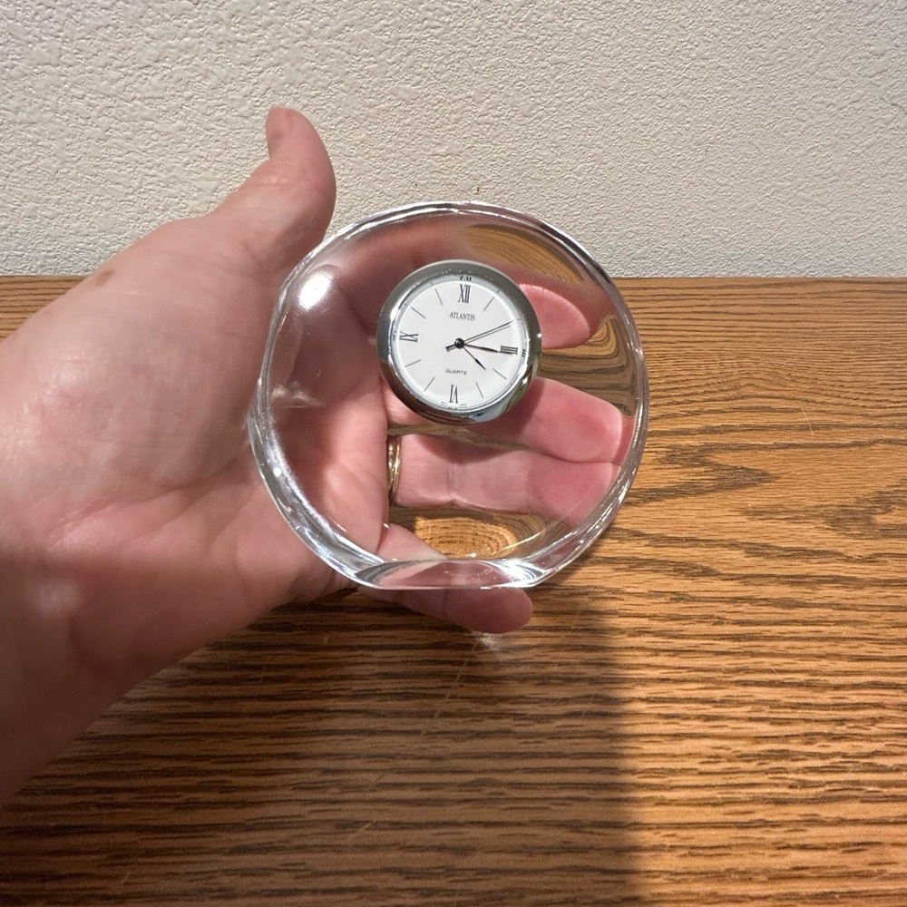 Atlantis Crystal Quartz Desk Clock - Picture 6 of 7